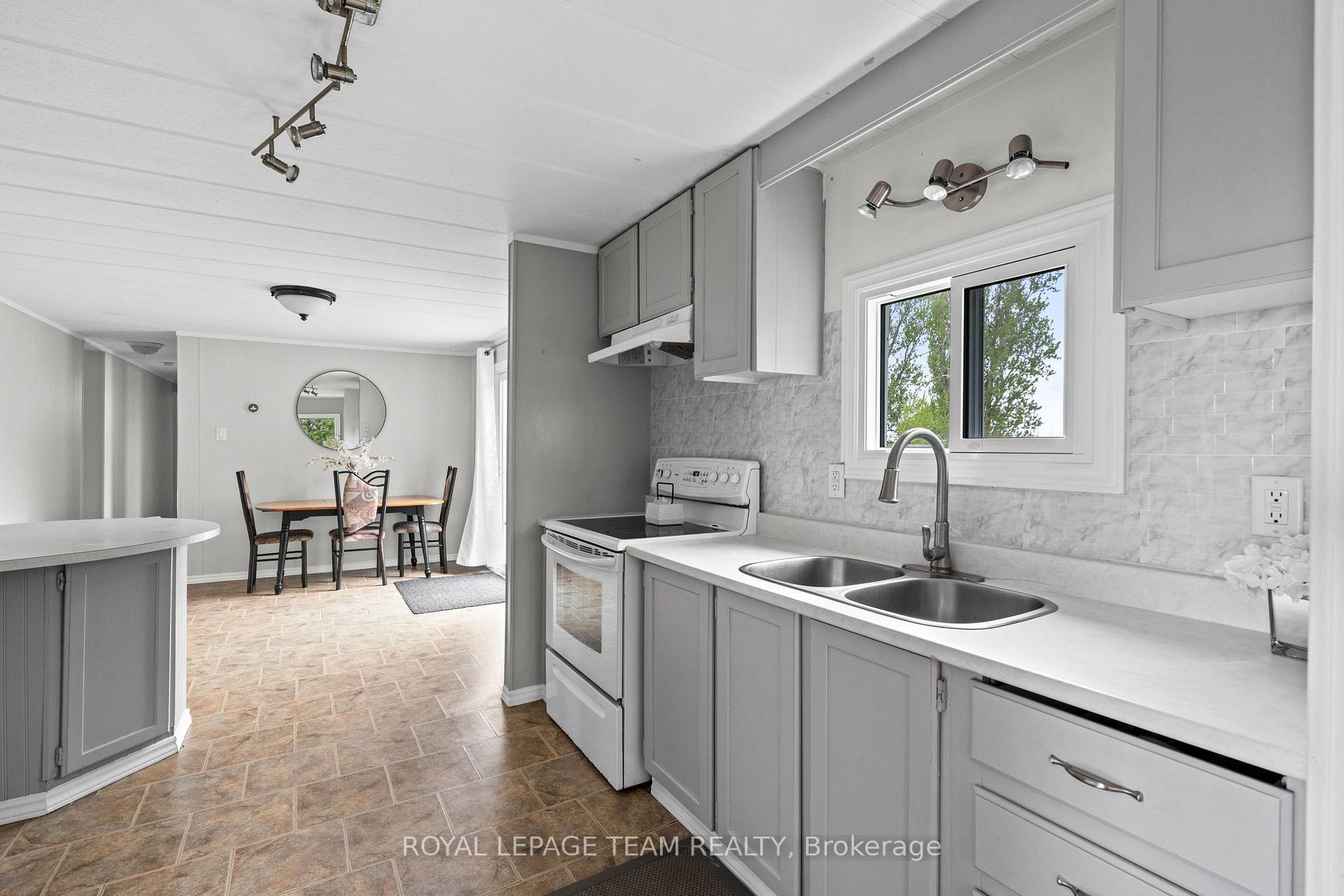 Photo 12 of 2176 Development Road, North Dundas, North Dundas (Mountain) Twp — HOMEH
