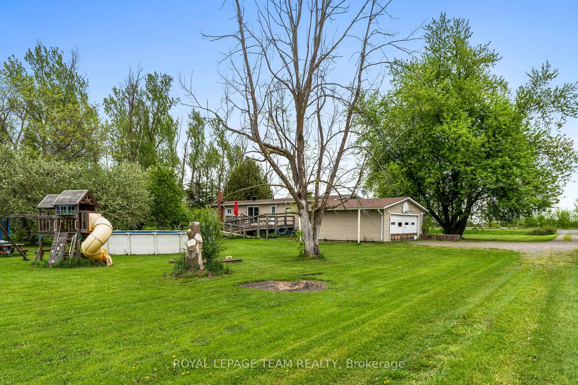 Photo 45 of 2176 Development Road, North Dundas, North Dundas (Mountain) Twp — HOMEH