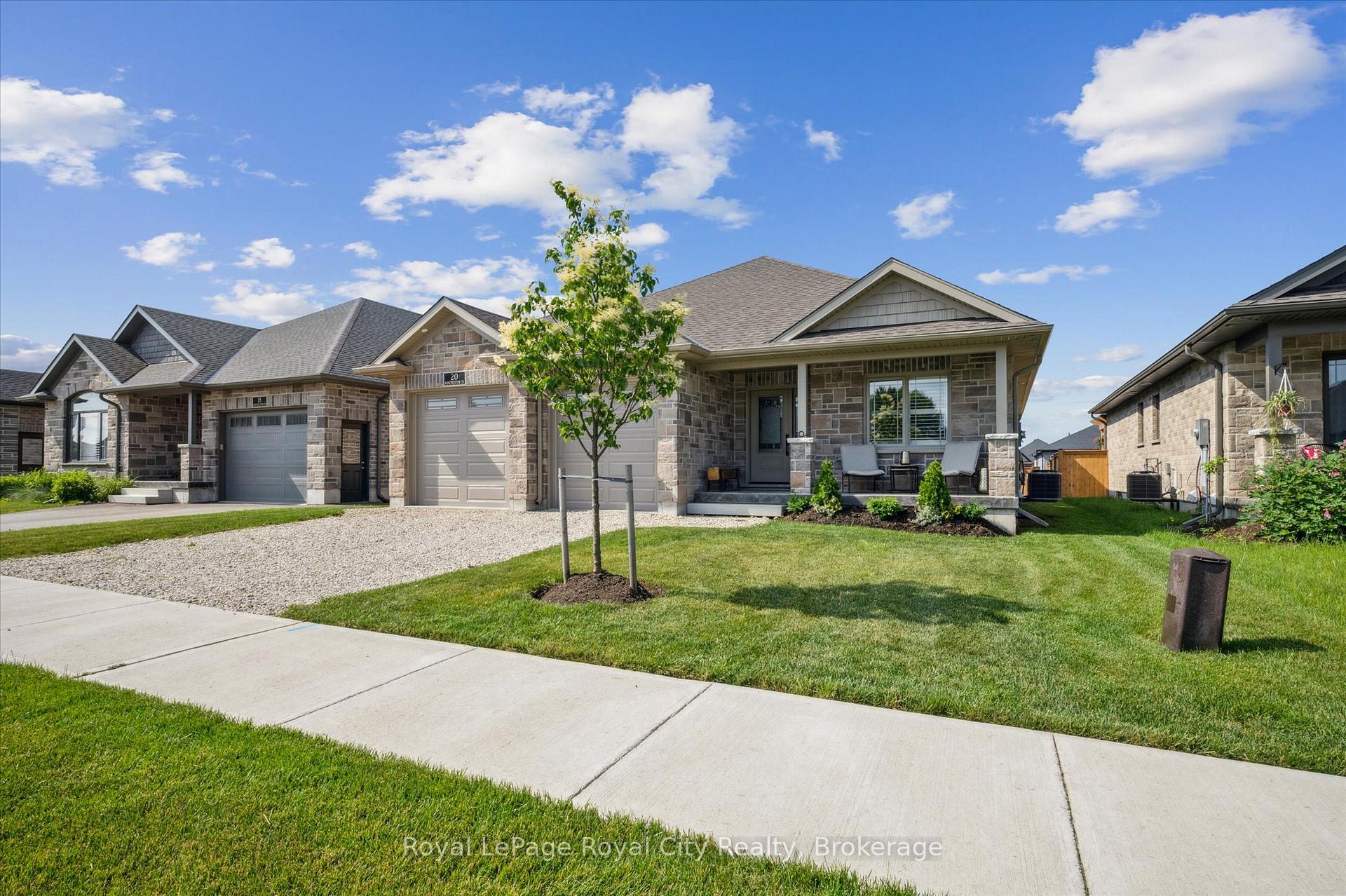 Photo 2 of 20 Winchester Crescent, North Perth, Listowel — HOMEH