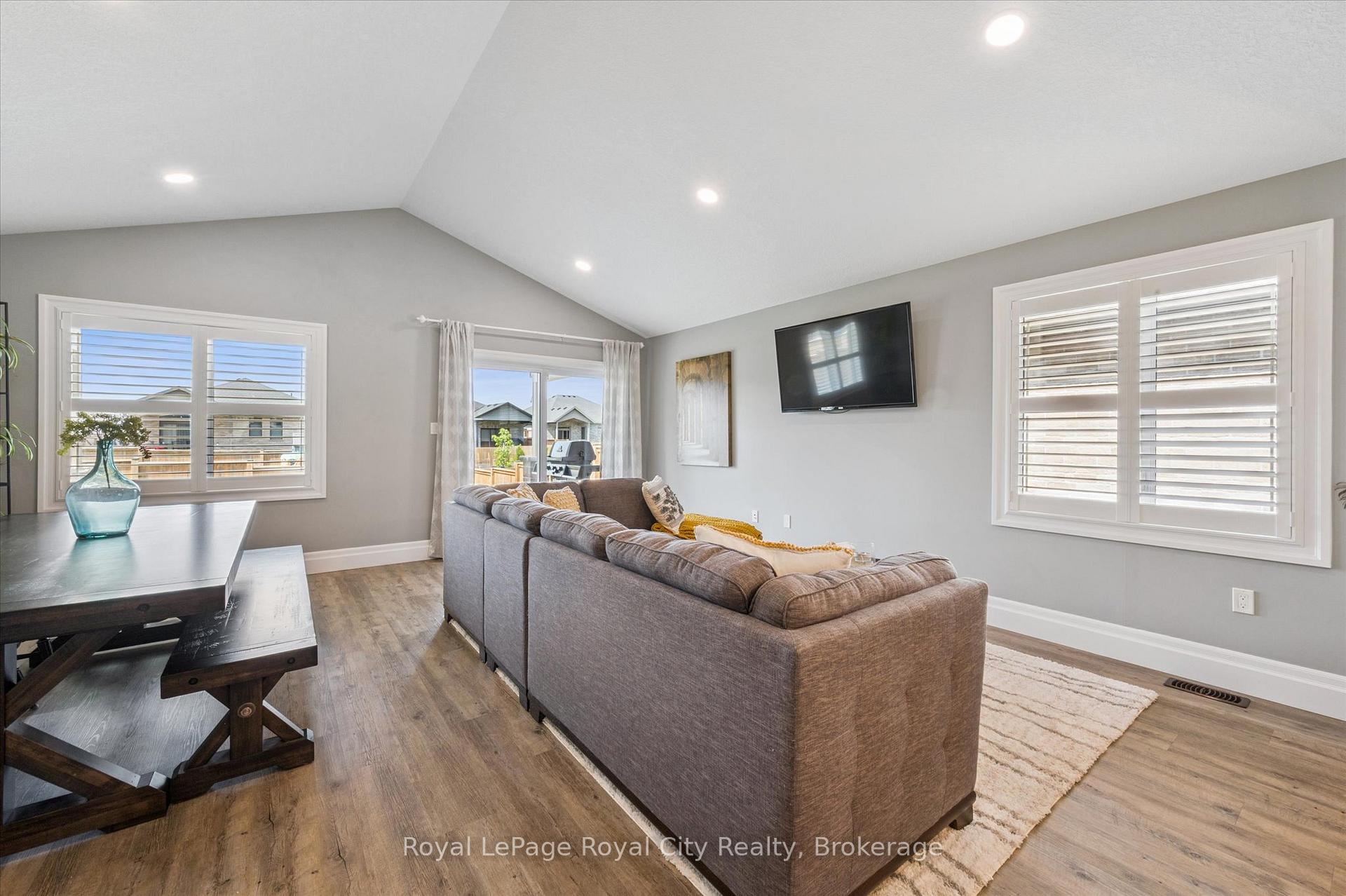 Photo 10 of 20 Winchester Crescent, North Perth, Listowel — HOMEH