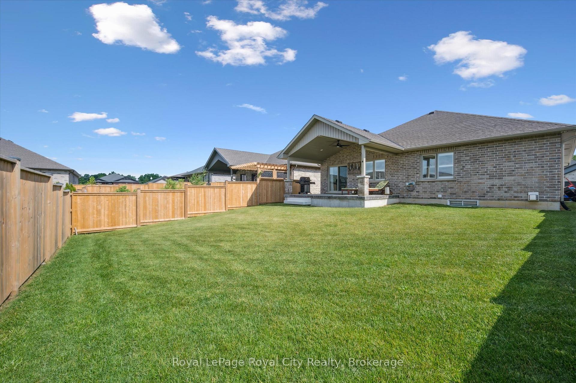 Photo 33 of 20 Winchester Crescent, North Perth, Listowel — HOMEH