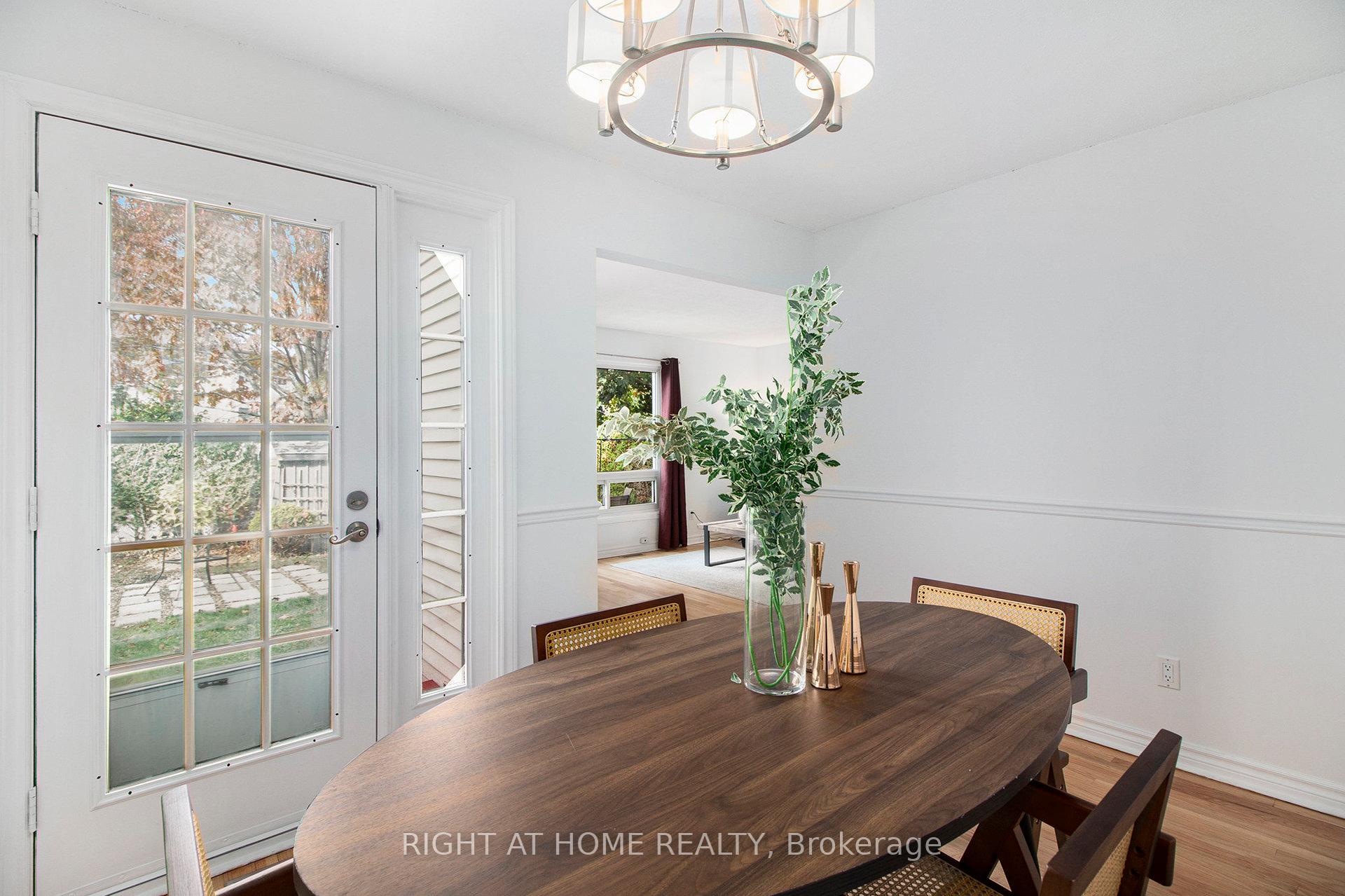 Photo 12 of 6357 St Louis Drive, Ottawa, Hiawatha Park/Convent Glen — HOMEH