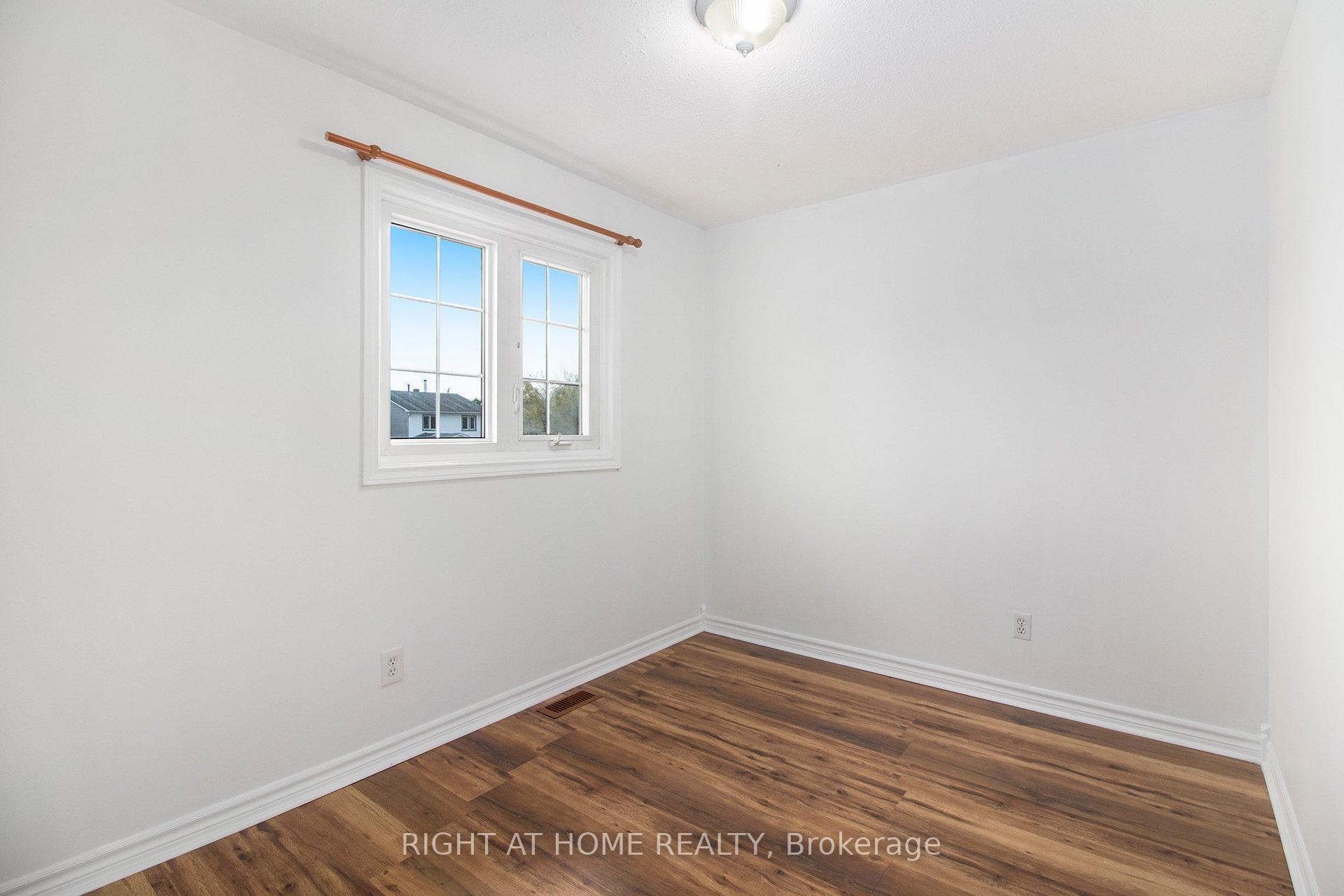 Photo 25 of 6357 St Louis Drive, Ottawa, Hiawatha Park/Convent Glen — HOMEH