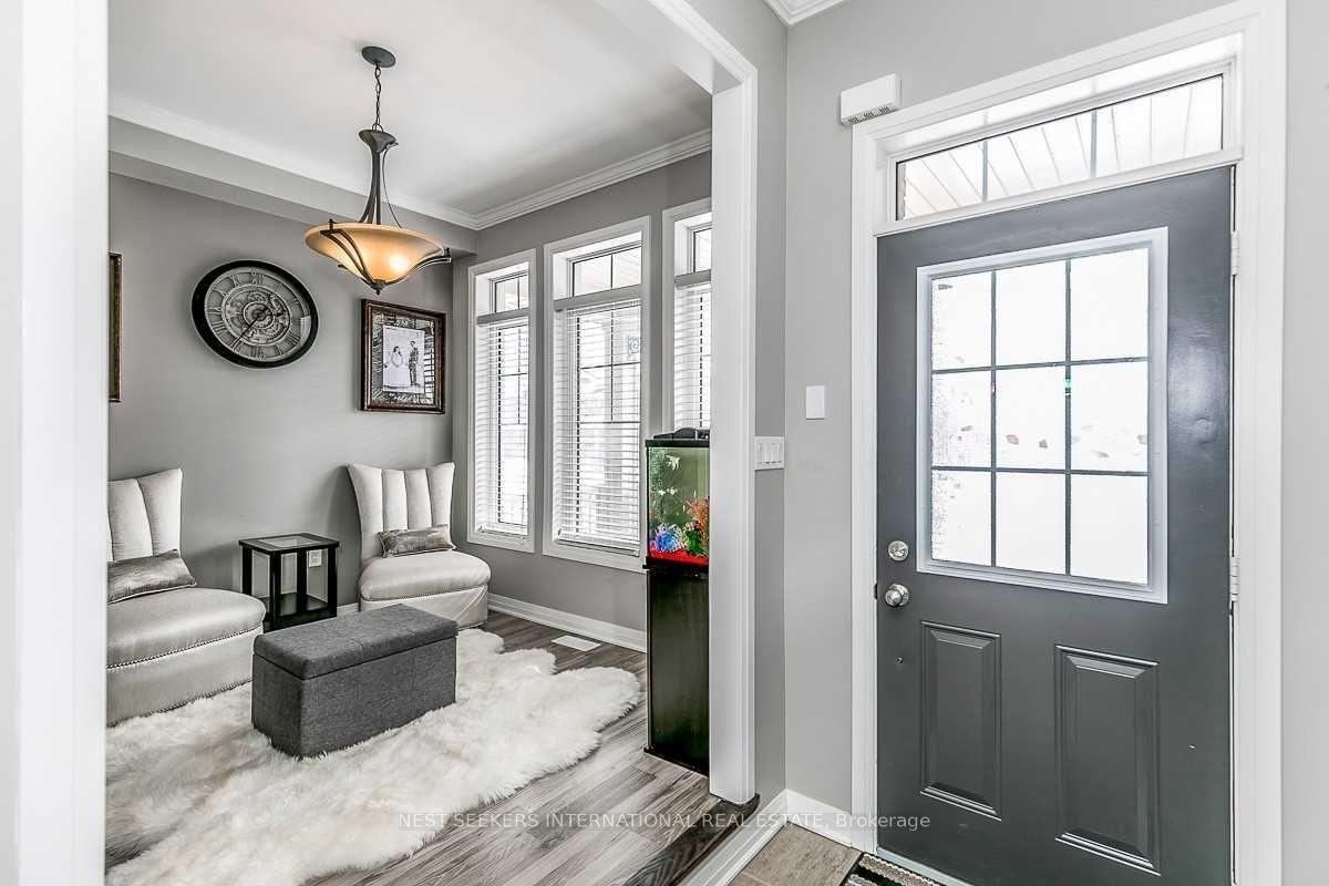 Photo 3 of 90 Donnan Drive, New Tecumseth, Tottenham — HOMEH