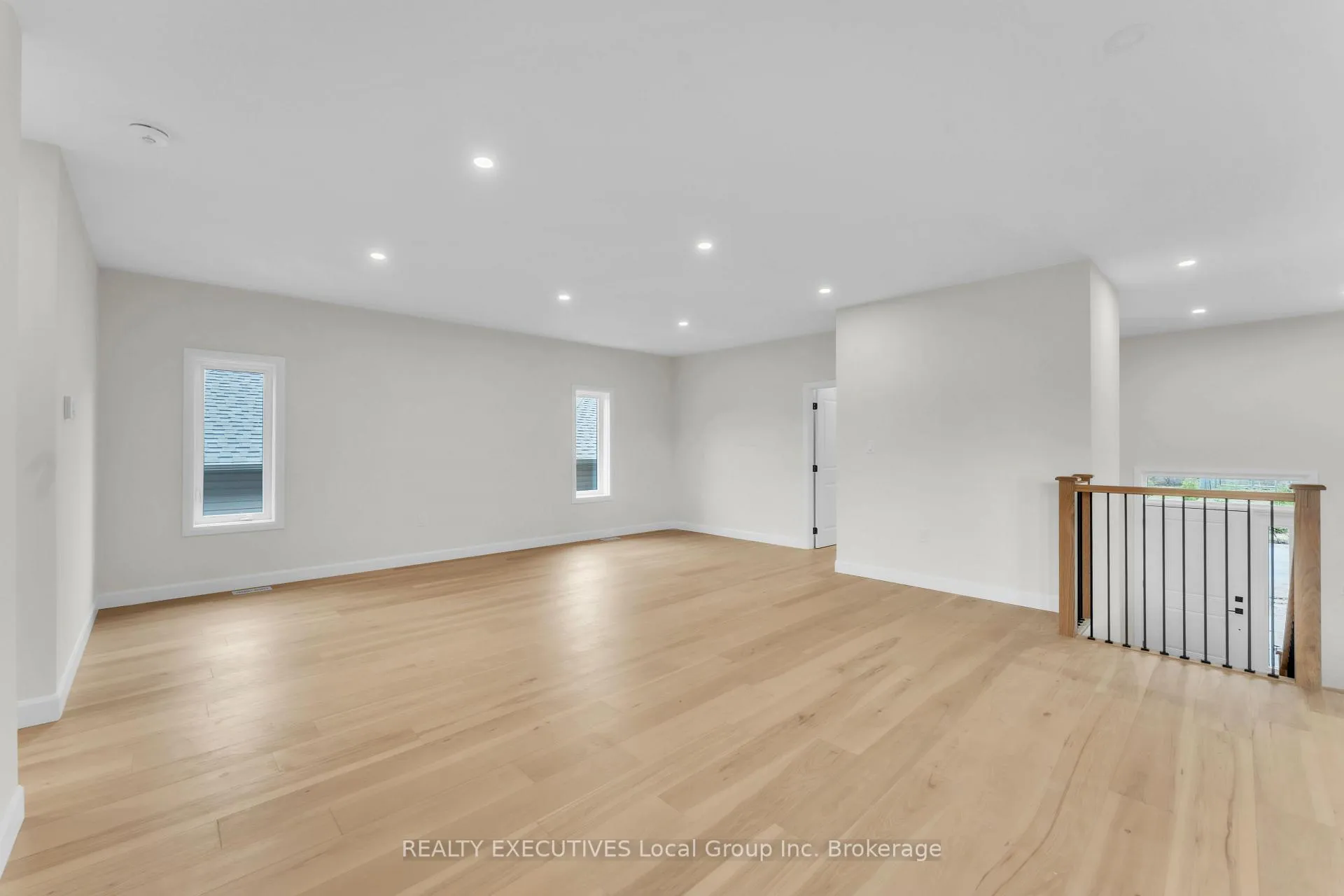 Photo 11 of 101 Tower Drive, North Bay, Airport — HOMEH