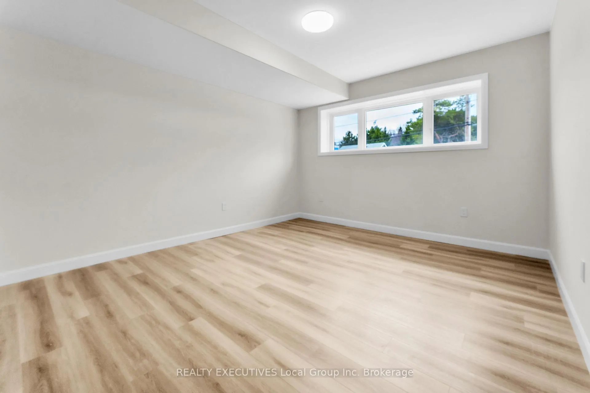 Photo 34 of 101 Tower Drive, North Bay, Airport — HOMEH