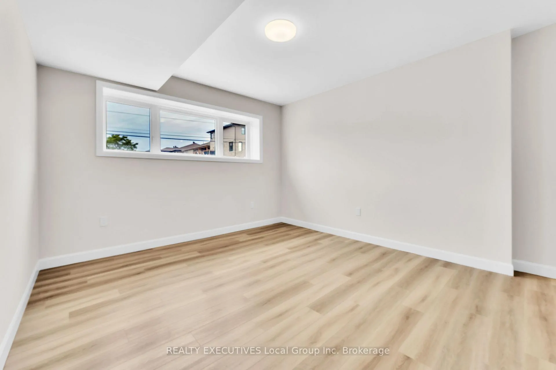 Photo 36 of 101 Tower Drive, North Bay, Airport — HOMEH
