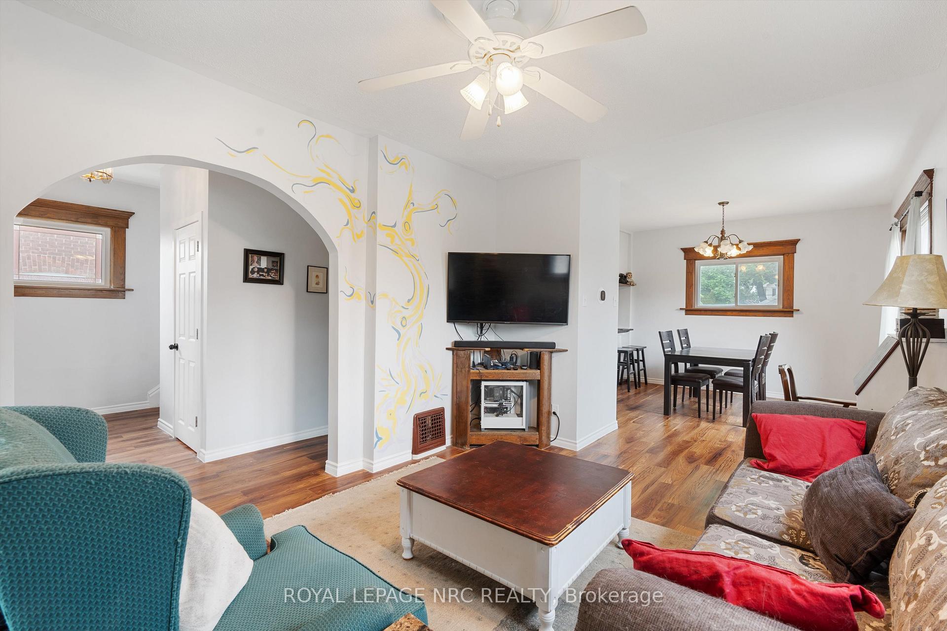 Photo 10 of 5129 Mcrae Street, Niagara Falls, Cherrywood — HOMEH