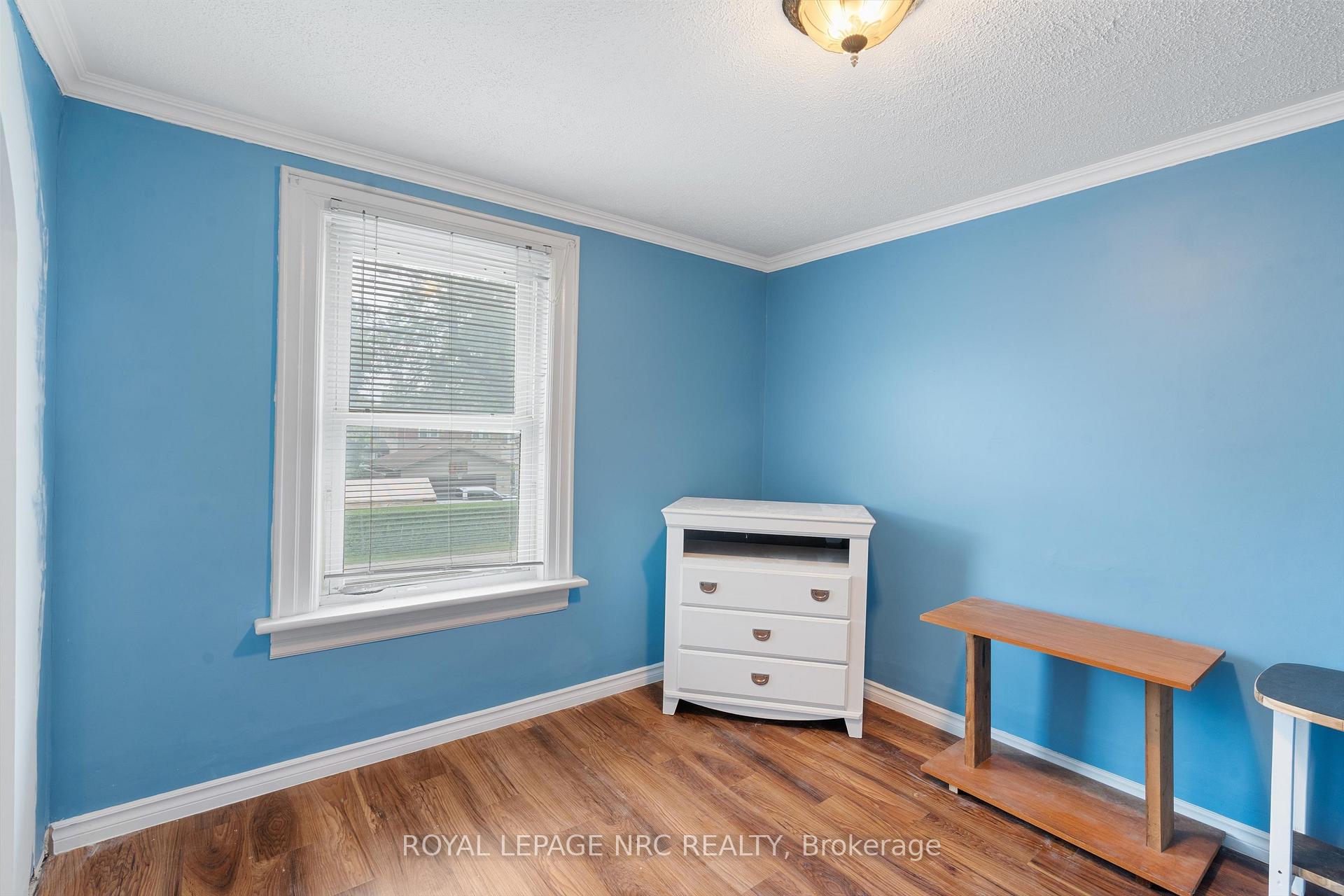 Photo 17 of 5129 Mcrae Street, Niagara Falls, Cherrywood — HOMEH