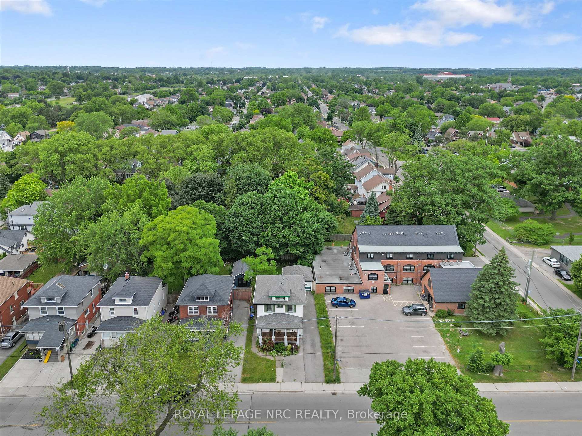 Photo 34 of 5129 Mcrae Street, Niagara Falls, Cherrywood — HOMEH