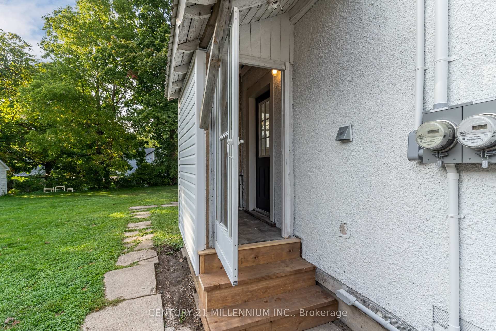 Photo 23 of Unit 274, 276 Edward Street, North Huron, Wingham — HOMEH