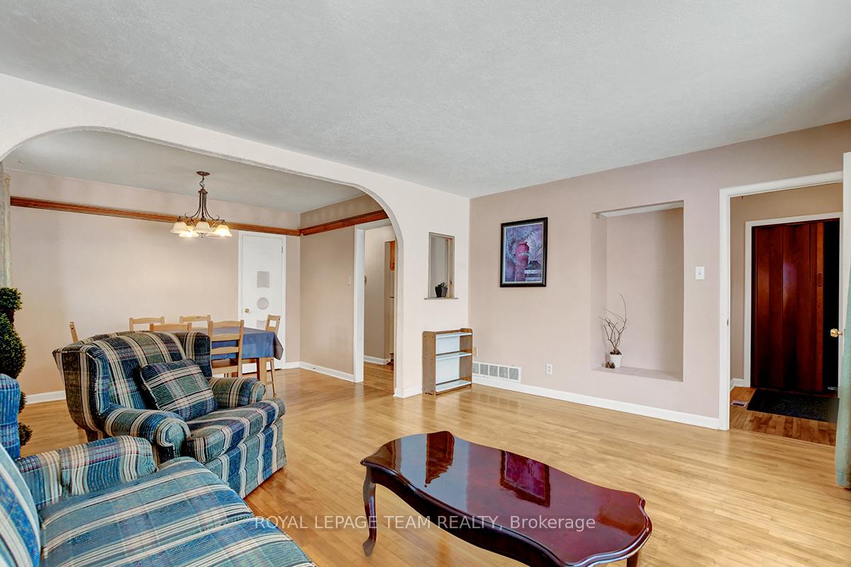 Photo 4 of 397 Presland Road, Ottawa, Overbrook/Castle Heights — HOMEH