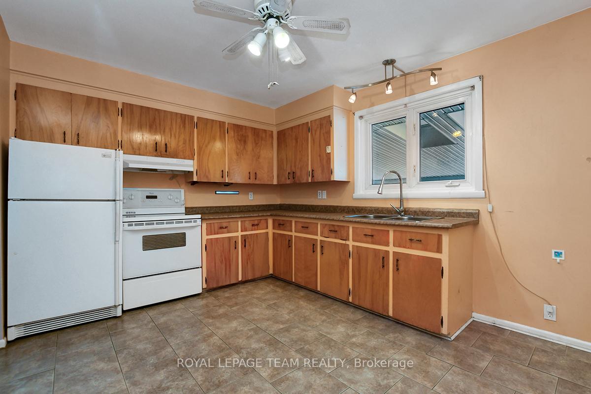 Photo 11 of 397 Presland Road, Ottawa, Overbrook/Castle Heights — HOMEH