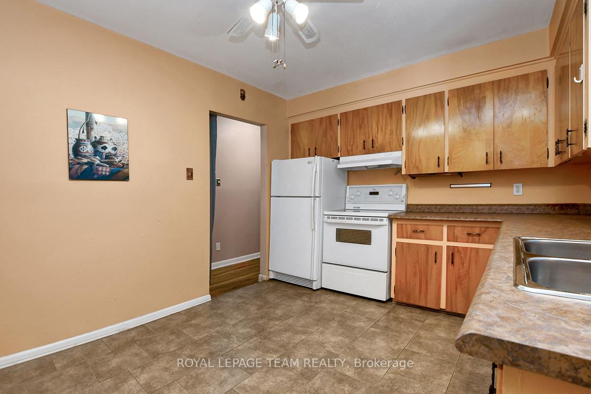 Photo 12 of 397 Presland Road, Ottawa, Overbrook/Castle Heights — HOMEH
