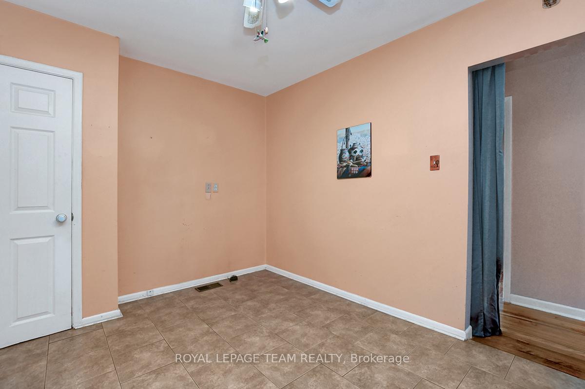 Photo 13 of 397 Presland Road, Ottawa, Overbrook/Castle Heights — HOMEH