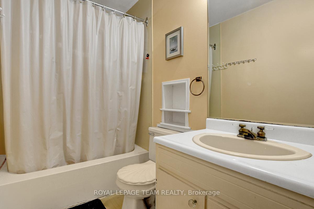 Photo 21 of 397 Presland Road, Ottawa, Overbrook/Castle Heights — HOMEH
