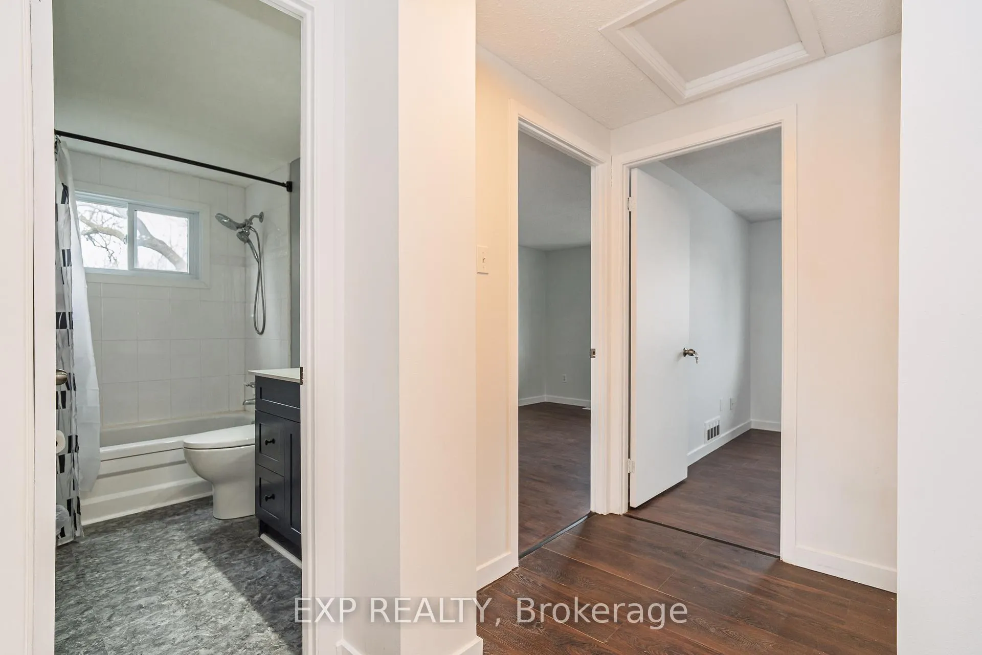 Photo 16 of 1364 St. Jean Street, Ottawa, Chateauneuf — HOMEH