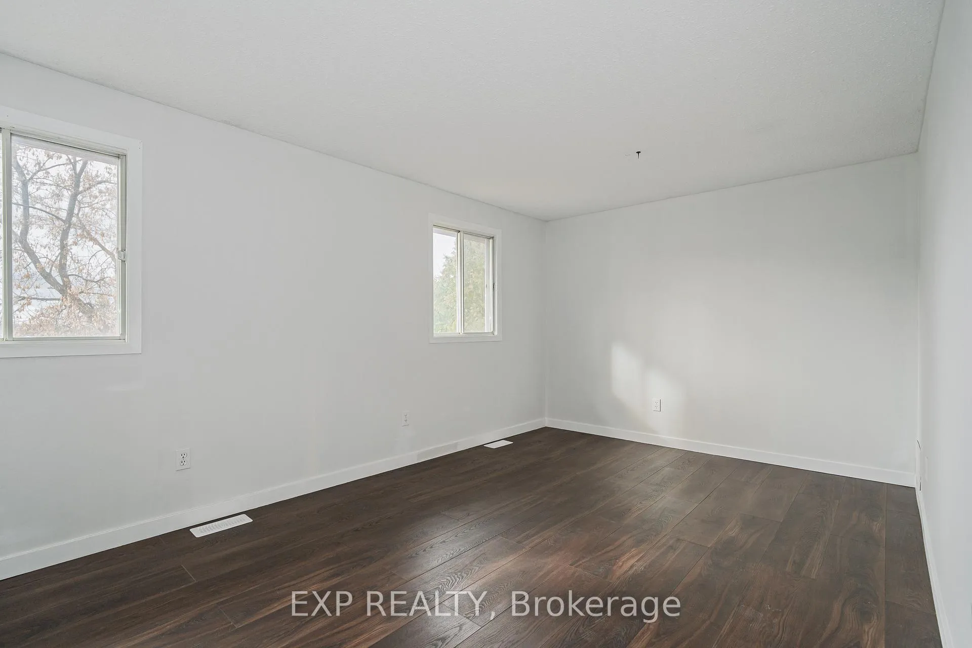 Photo 24 of 1364 St. Jean Street, Ottawa, Chateauneuf — HOMEH