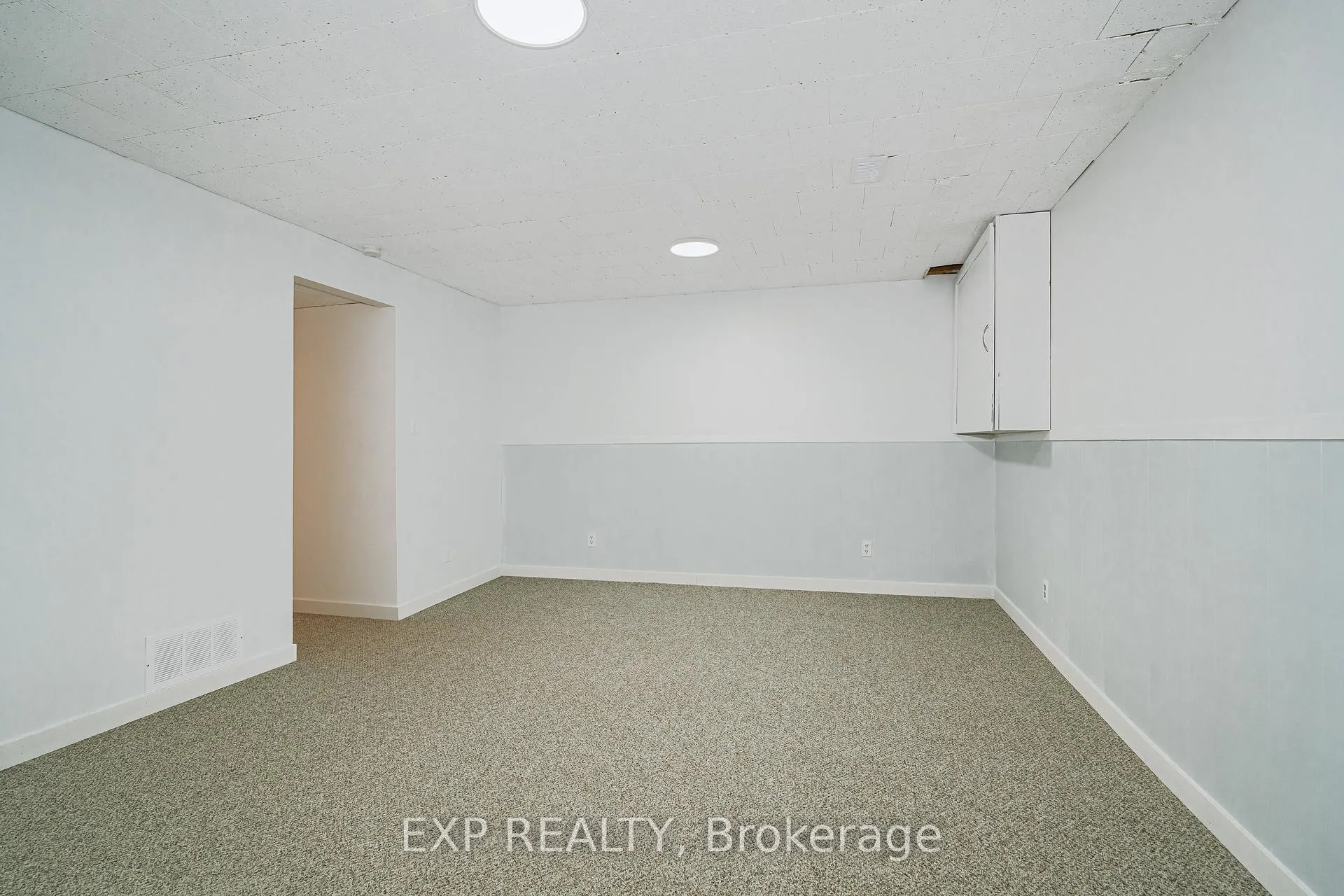 Photo 25 of 1364 St. Jean Street, Ottawa, Chateauneuf — HOMEH