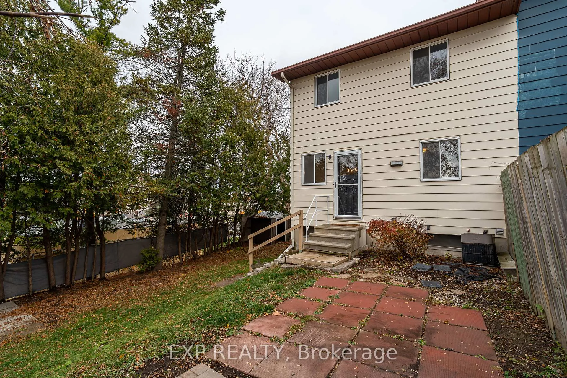 Photo 33 of 1364 St. Jean Street, Ottawa, Chateauneuf — HOMEH