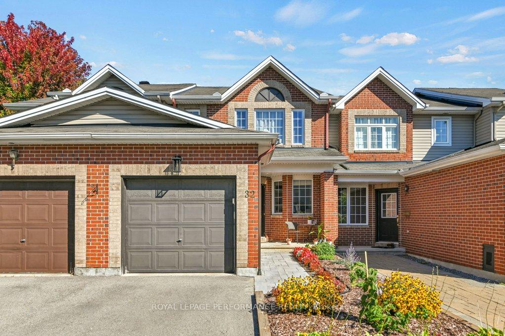 Photo 1 of 32 Cargrove Private, Ottawa, Carson Meadows — HOMEH