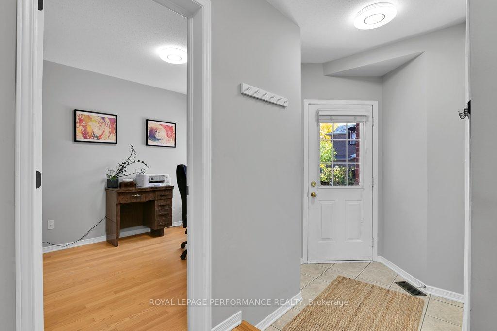 Photo 5 of 32 Cargrove Private, Ottawa, Carson Meadows — HOMEH
