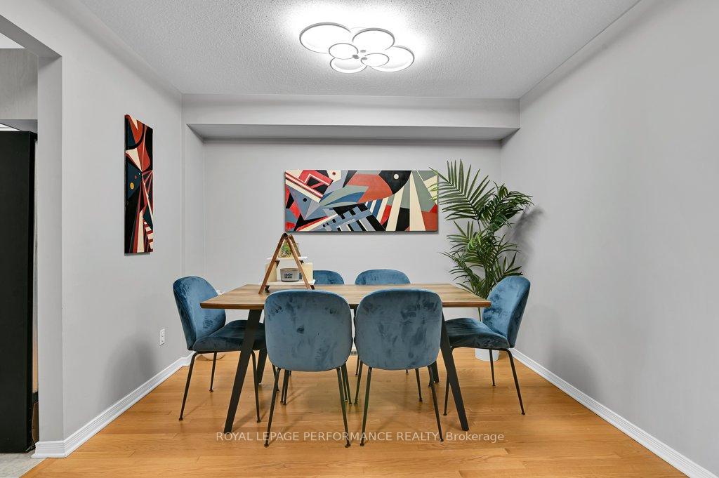 Photo 11 of 32 Cargrove Private, Ottawa, Carson Meadows — HOMEH