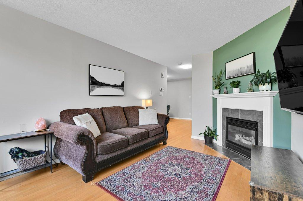 Photo 15 of 32 Cargrove Private, Ottawa, Carson Meadows — HOMEH