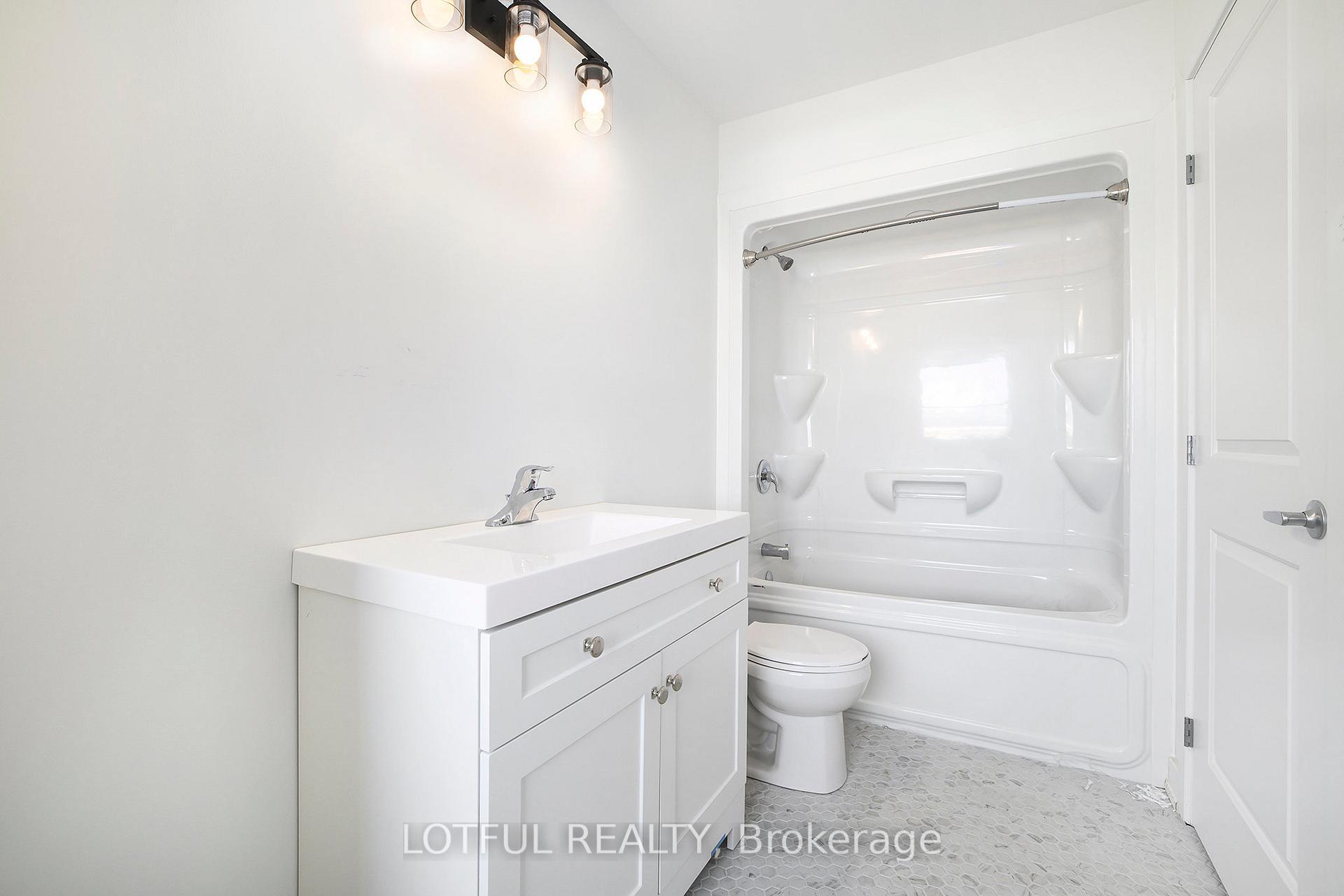 Photo 10 of Unit 201, 131 Gore Street E, Perth — HOMEH