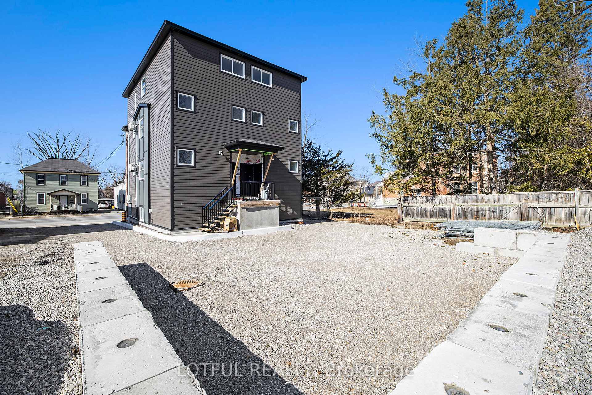 Photo 13 of Unit 201, 131 Gore Street E, Perth — HOMEH