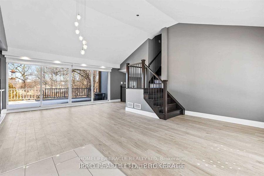 Photo 3 of 8357 Beaverdams Road, Niagara Falls, Beaverdams — HOMEH