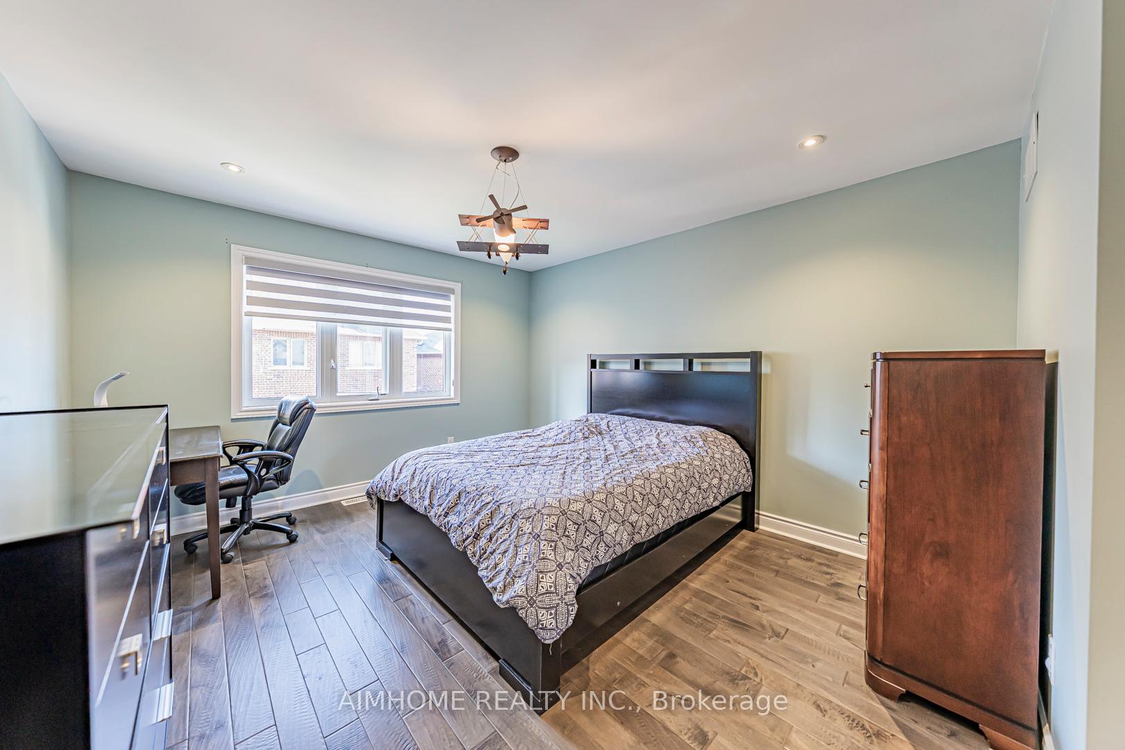 Photo 34 of 986 Wilbur Pipher Circle, Newmarket, Stonehaven-Wyndham — HOMEH