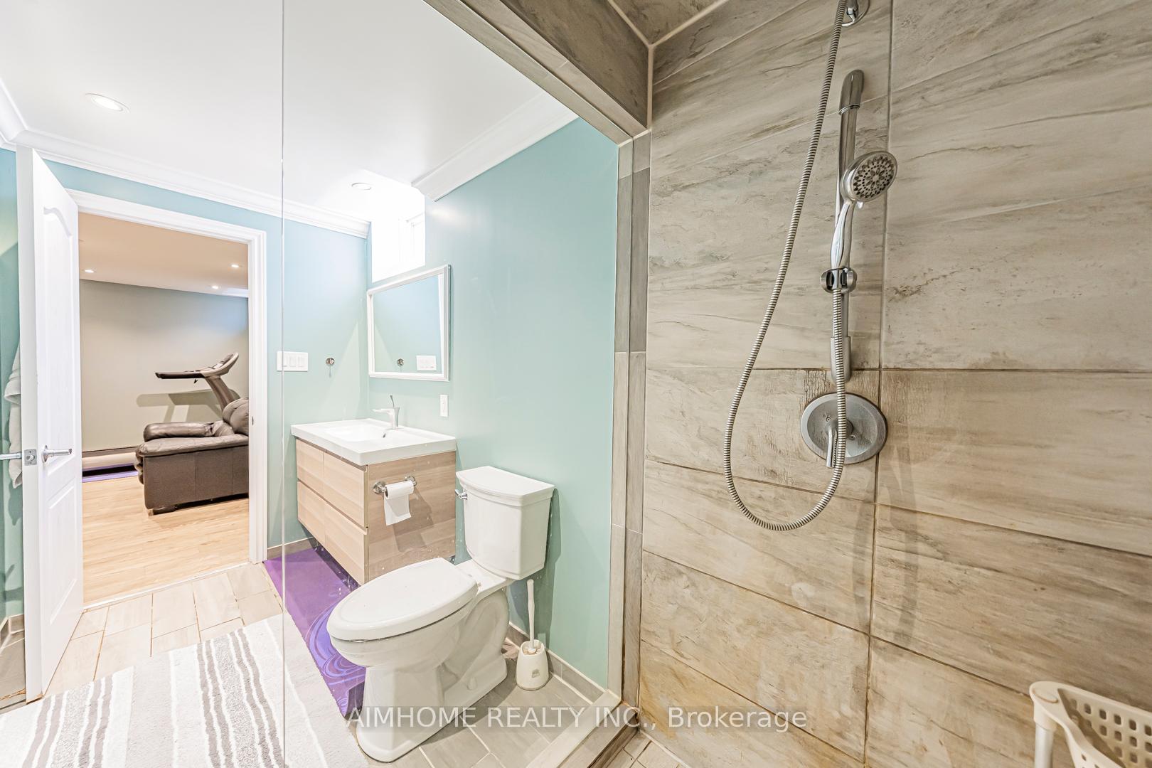 Photo 45 of 986 Wilbur Pipher Circle, Newmarket, Stonehaven-Wyndham — HOMEH