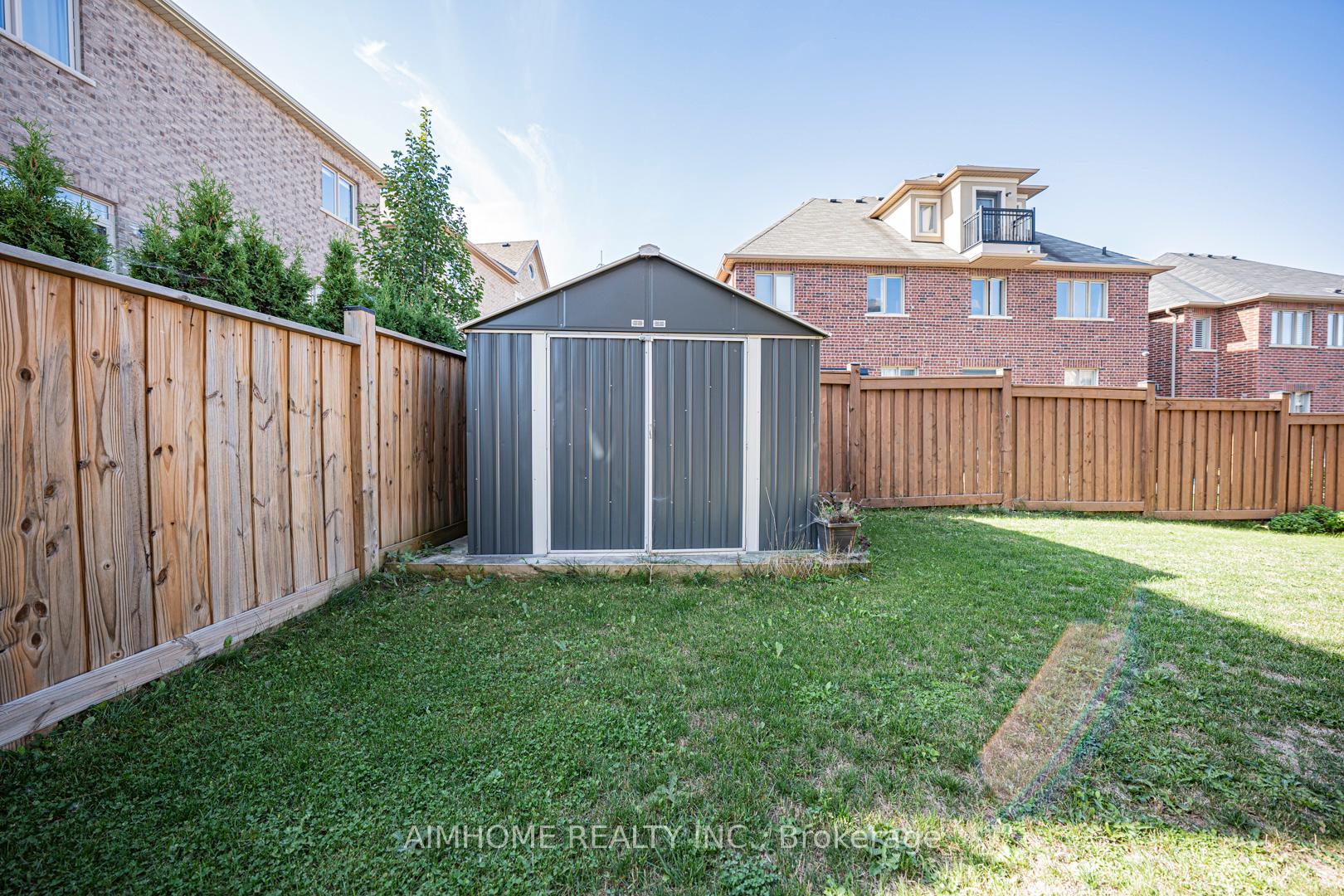 Photo 49 of 986 Wilbur Pipher Circle, Newmarket, Stonehaven-Wyndham — HOMEH