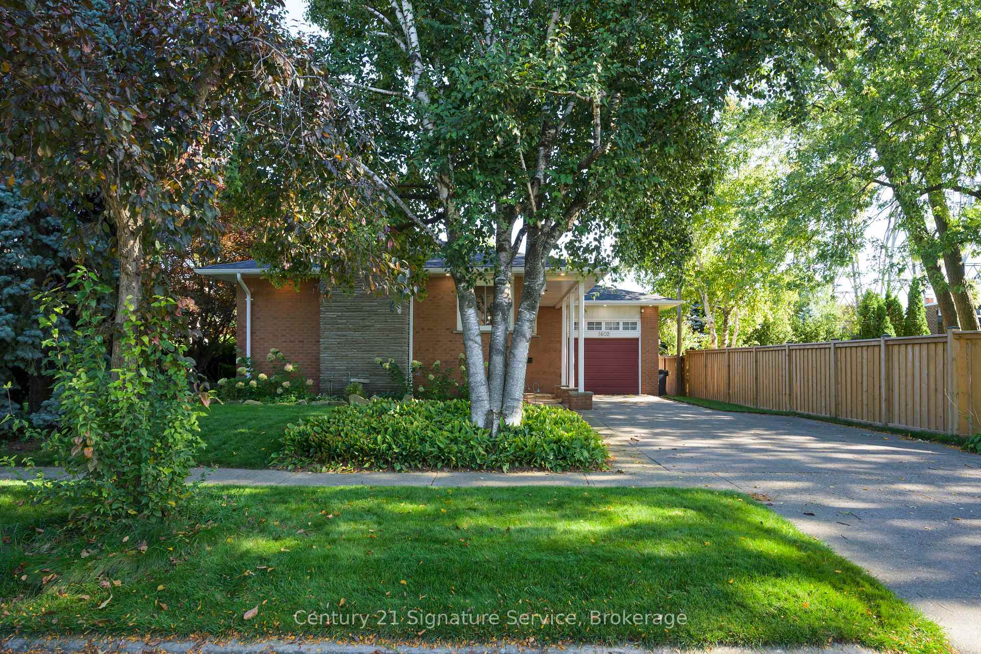 Front of 1602 Carletta Drive