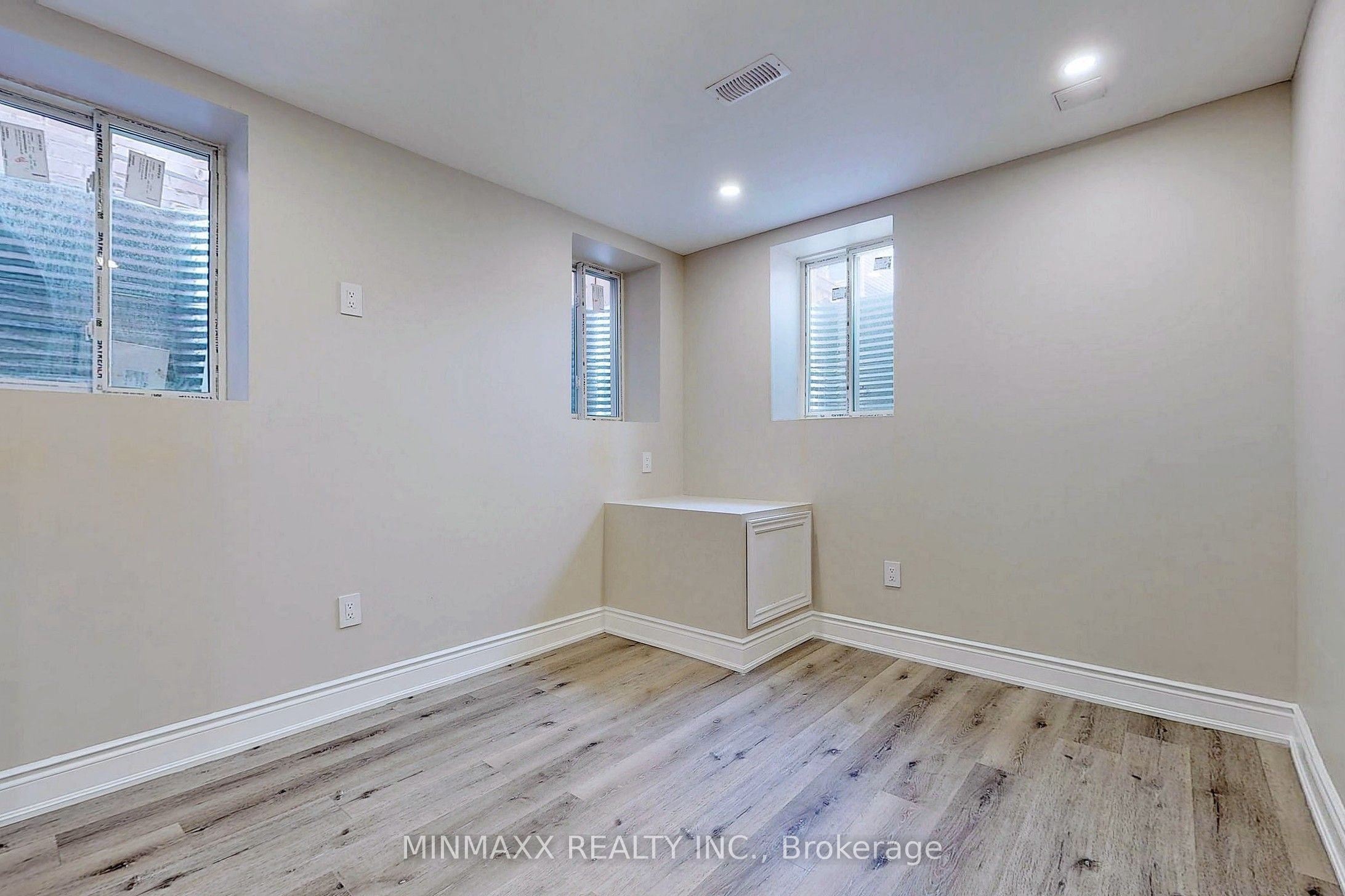 Photo 12 of 552 Langholm Street, Milton, Coates — HOMEH