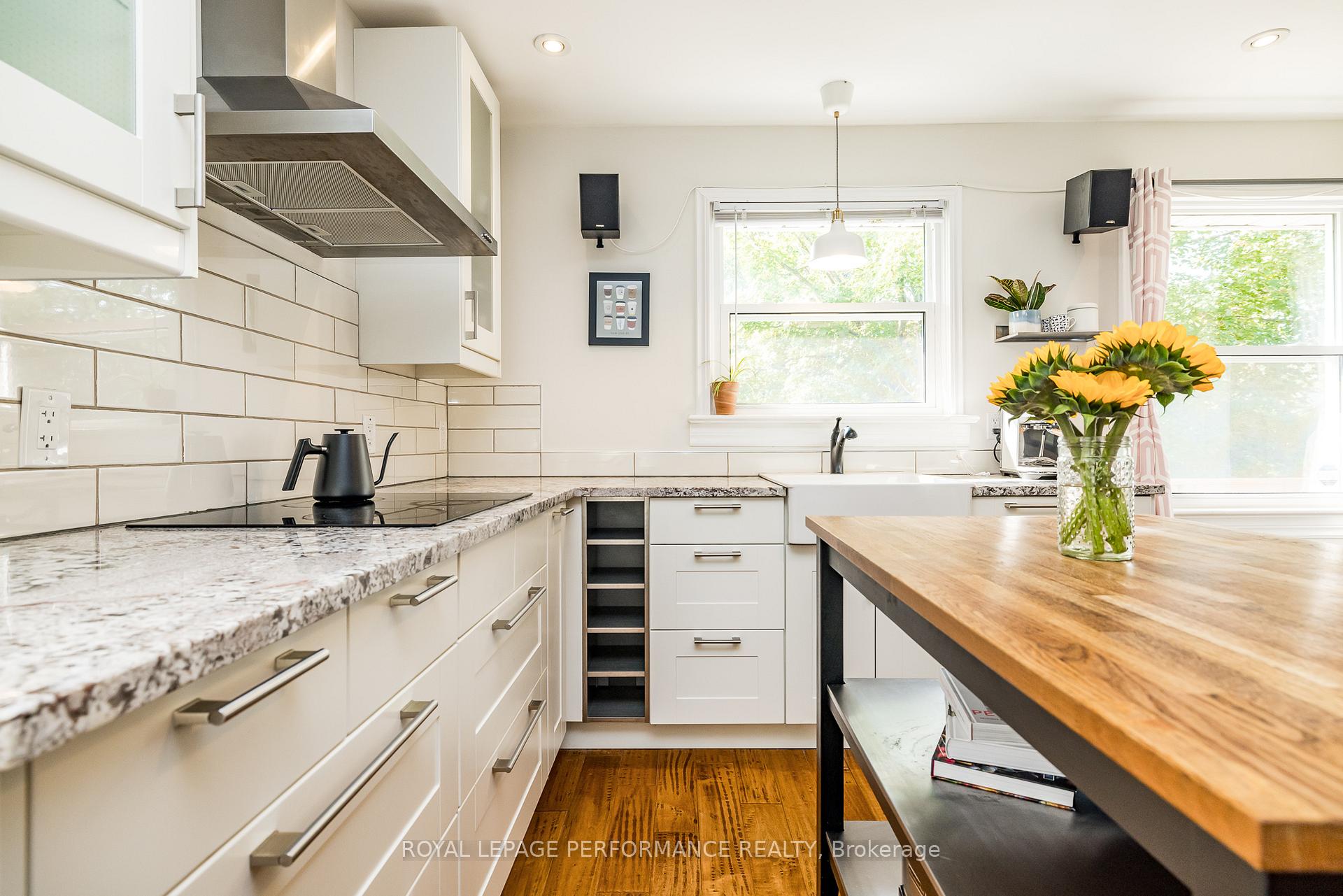 Photo 12 of 343 Fullerton Avenue, Ottawa, Overbrook/Castle Heights — HOMEH