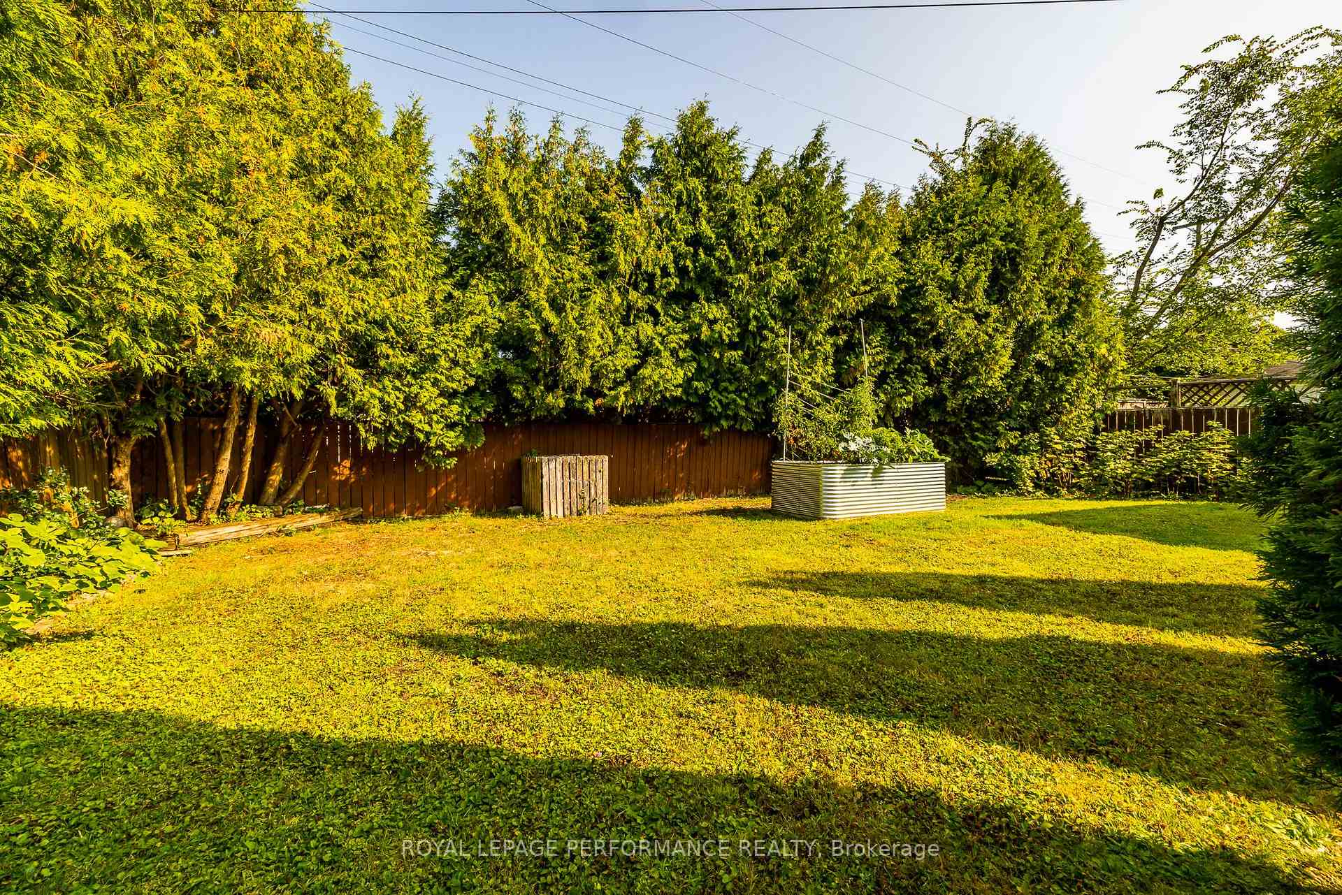 Photo 45 of 343 Fullerton Avenue, Ottawa, Overbrook/Castle Heights — HOMEH