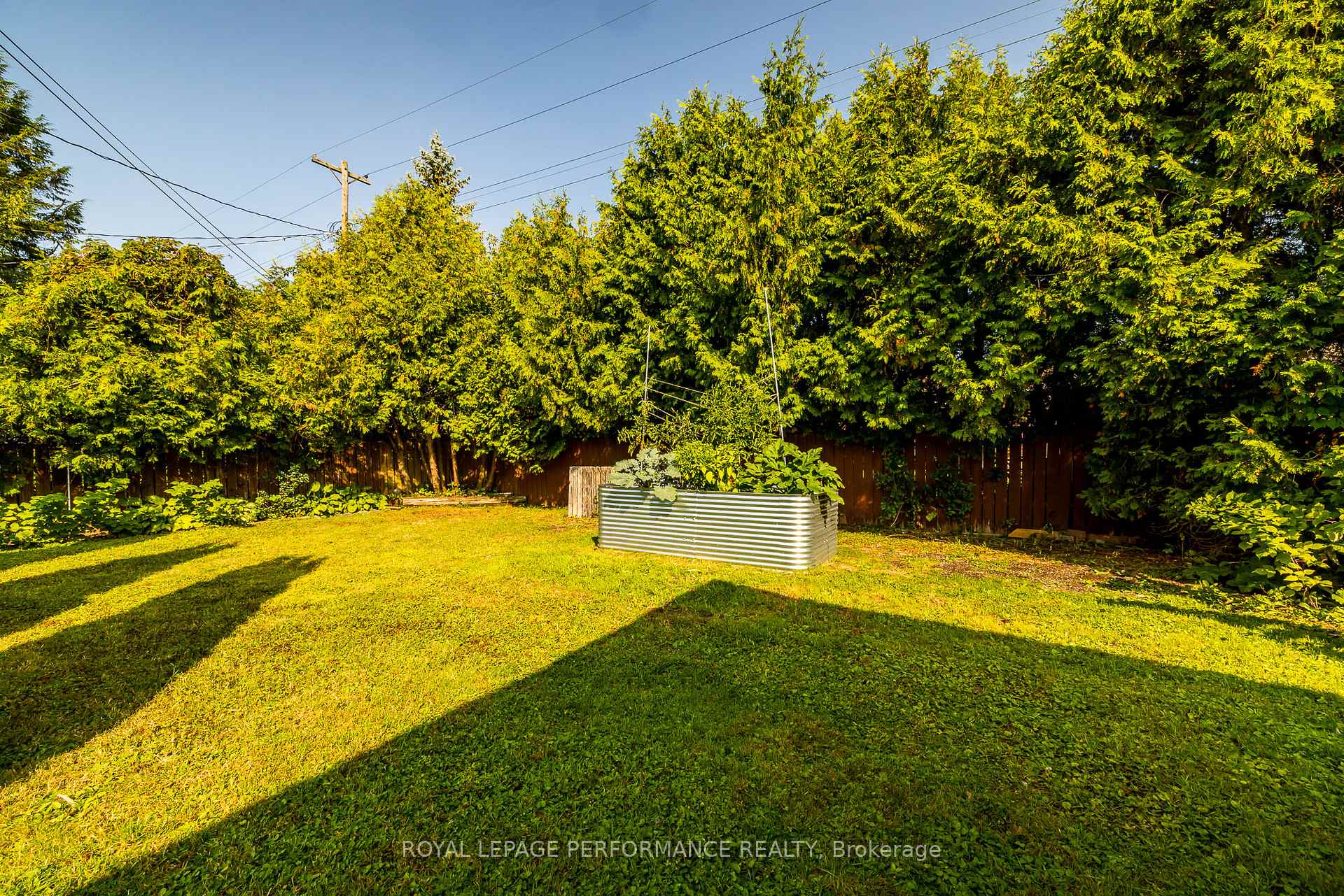 Photo 46 of 343 Fullerton Avenue, Ottawa, Overbrook/Castle Heights — HOMEH