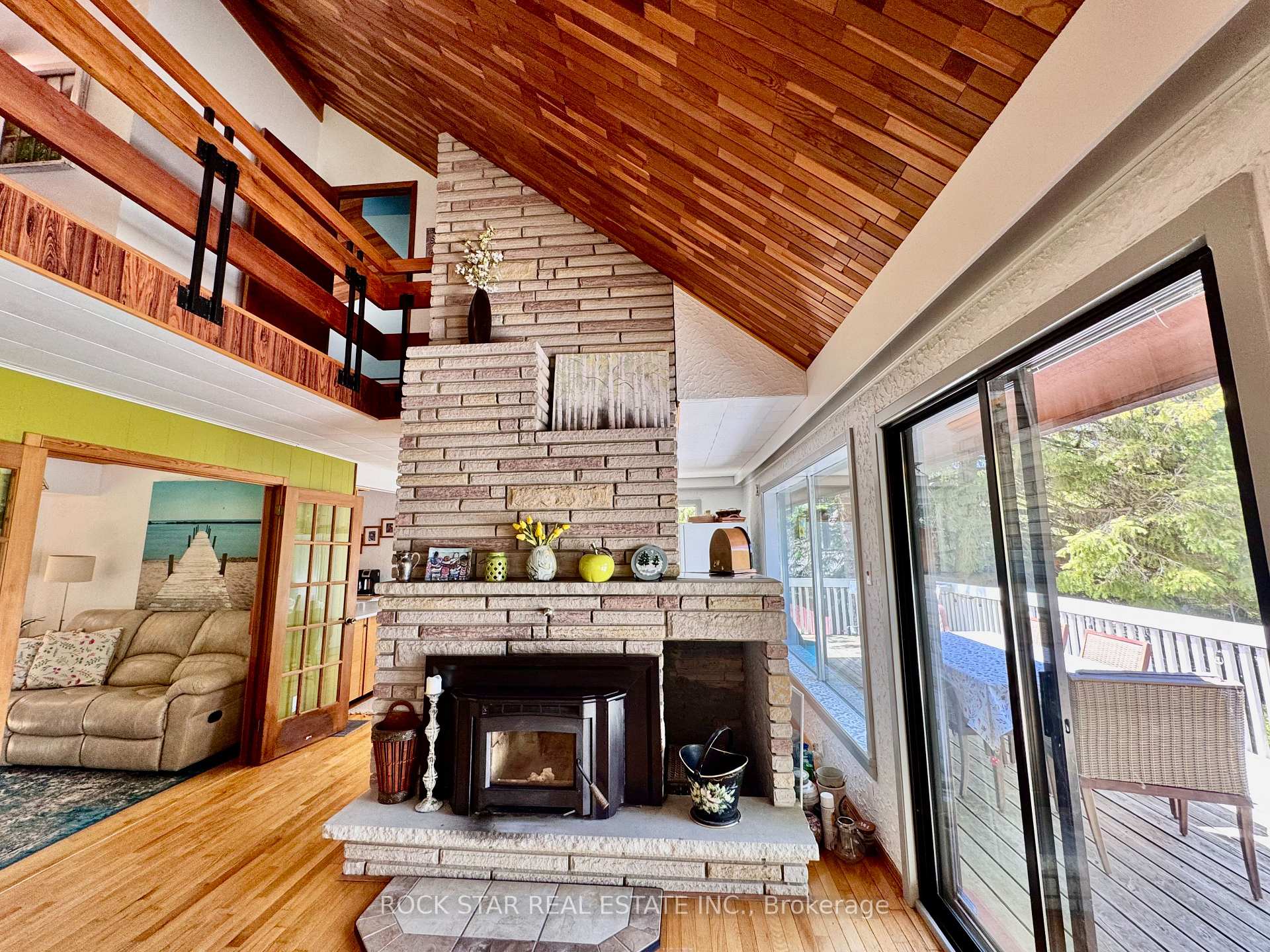Photo 8 of 8 Pine River Crescent, Mulmur, Rural Mulmur — HOMEH