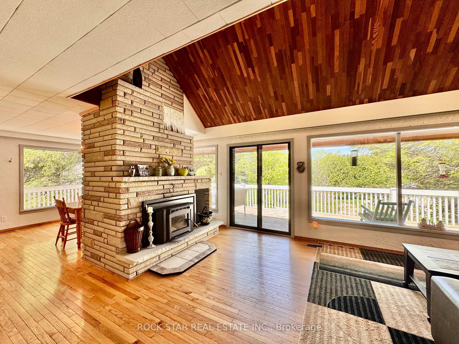 Photo 12 of 8 Pine River Crescent, Mulmur, Rural Mulmur — HOMEH