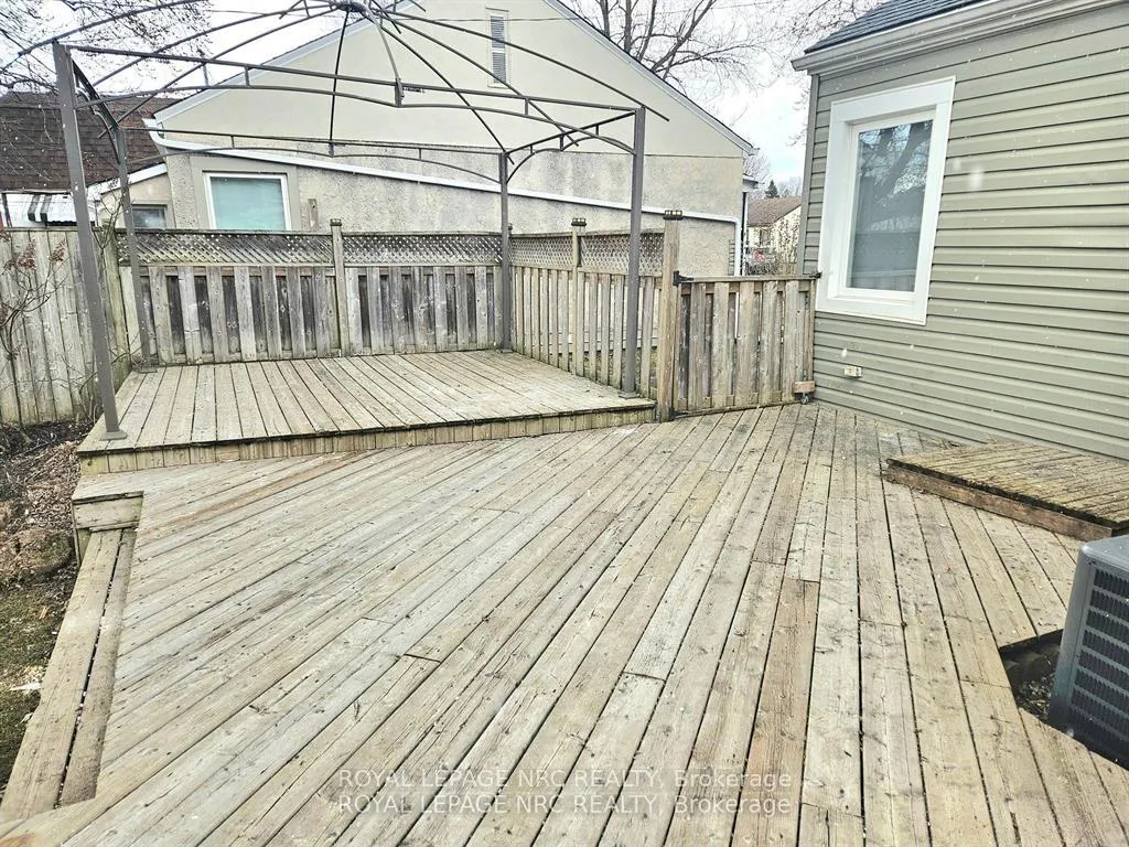 Photo 6 of 6191 Cadham Street, Niagara Falls, Arad/Fallsview — HOMEH