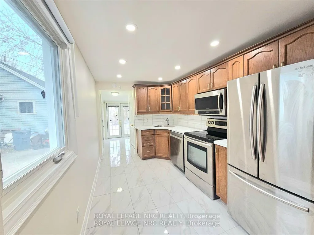 Photo 8 of 6191 Cadham Street, Niagara Falls, Arad/Fallsview — HOMEH
