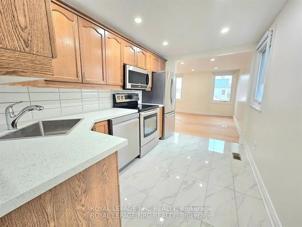 Photo 9 of 6191 Cadham Street, Niagara Falls, Arad/Fallsview — HOMEH