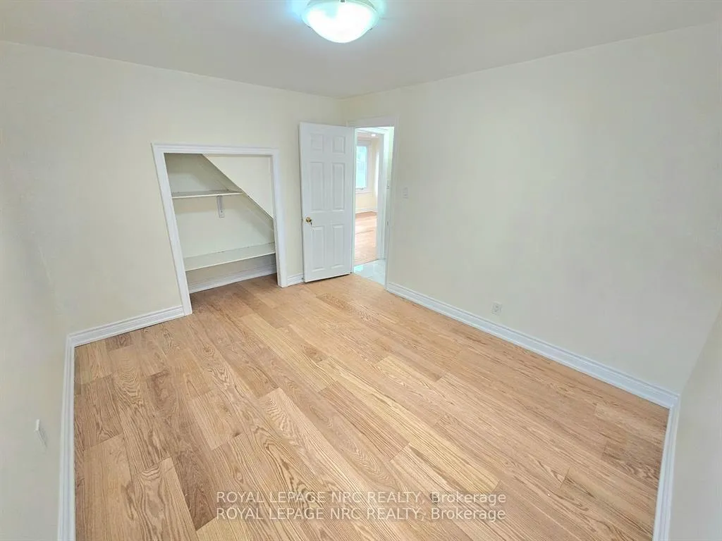 Photo 17 of 6191 Cadham Street, Niagara Falls, Arad/Fallsview — HOMEH