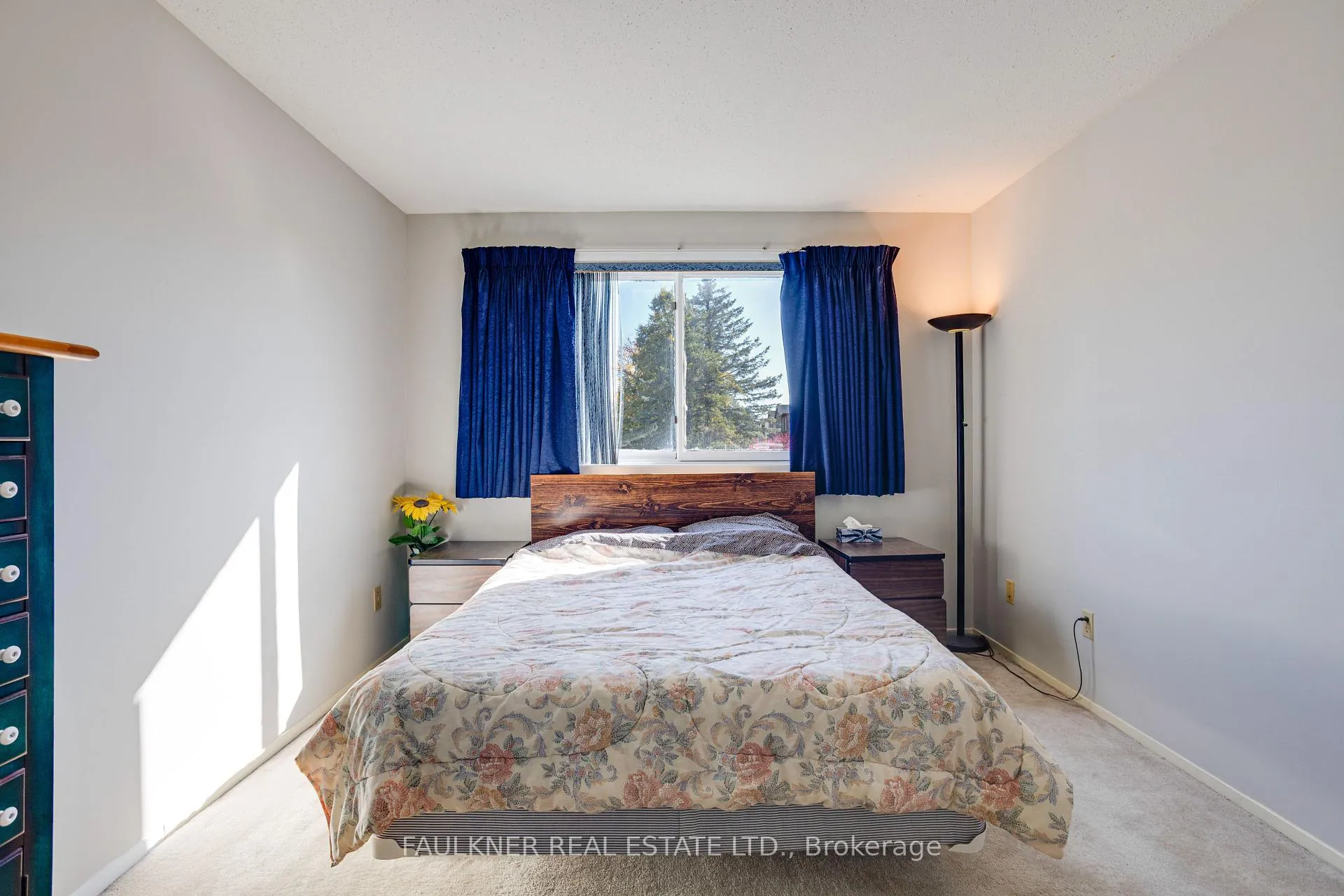 Photo 18 of 1807 Brousseau Crescent, Ottawa, Chateauneuf — HOMEH