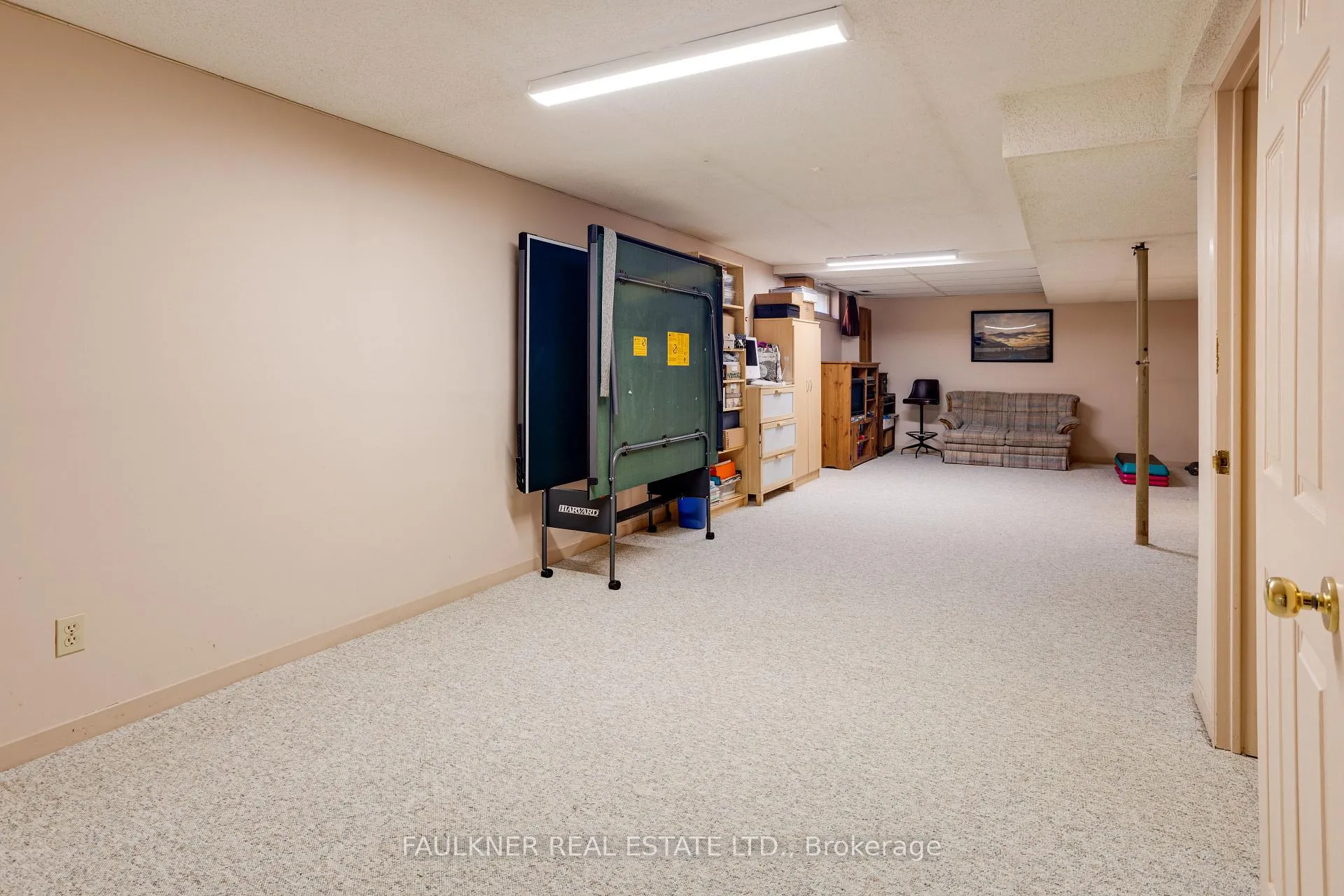 Photo 30 of 1807 Brousseau Crescent, Ottawa, Chateauneuf — HOMEH
