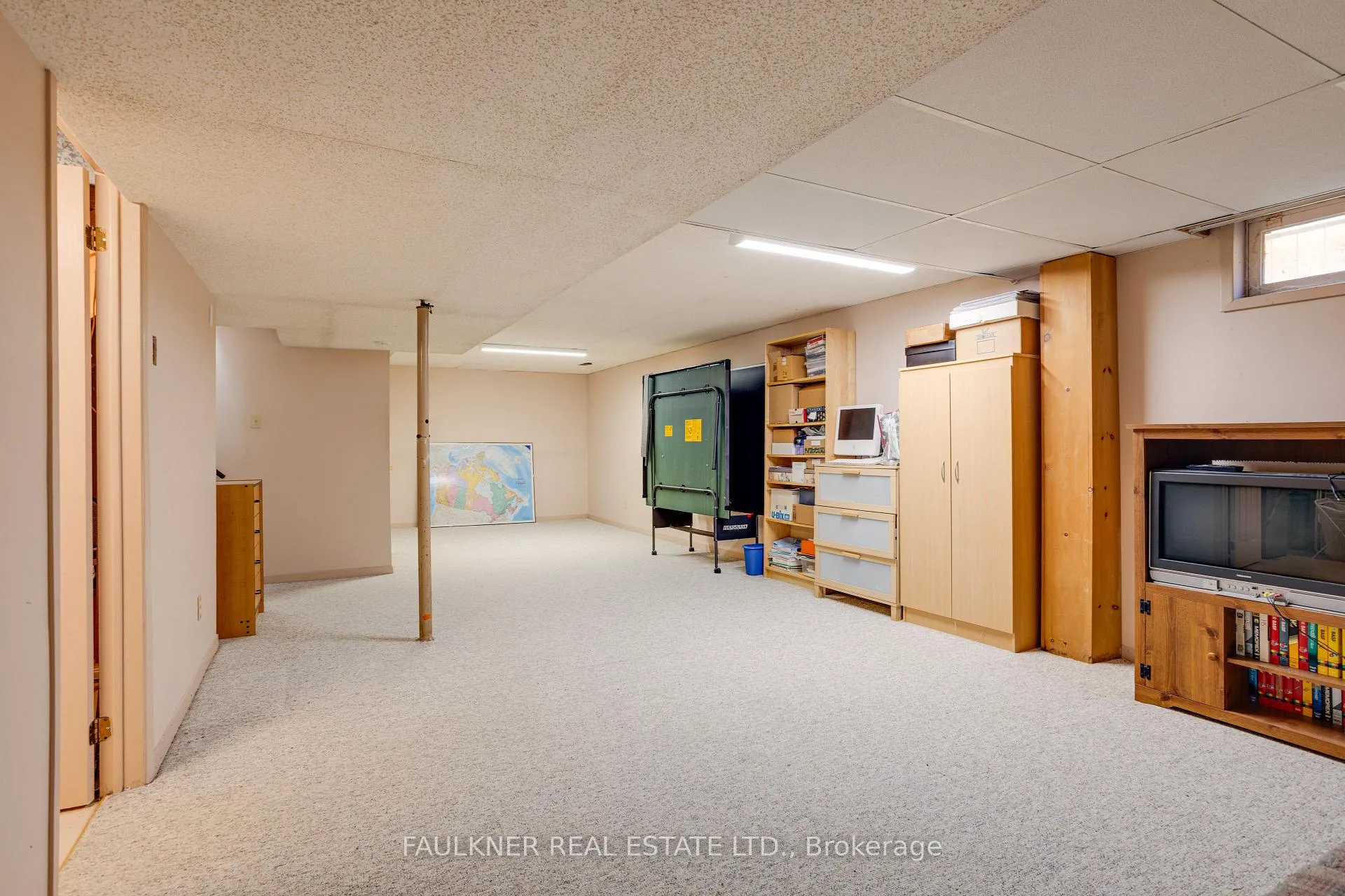 Photo 31 of 1807 Brousseau Crescent, Ottawa, Chateauneuf — HOMEH