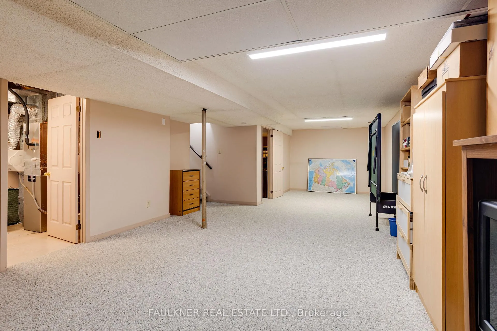 Photo 32 of 1807 Brousseau Crescent, Ottawa, Chateauneuf — HOMEH