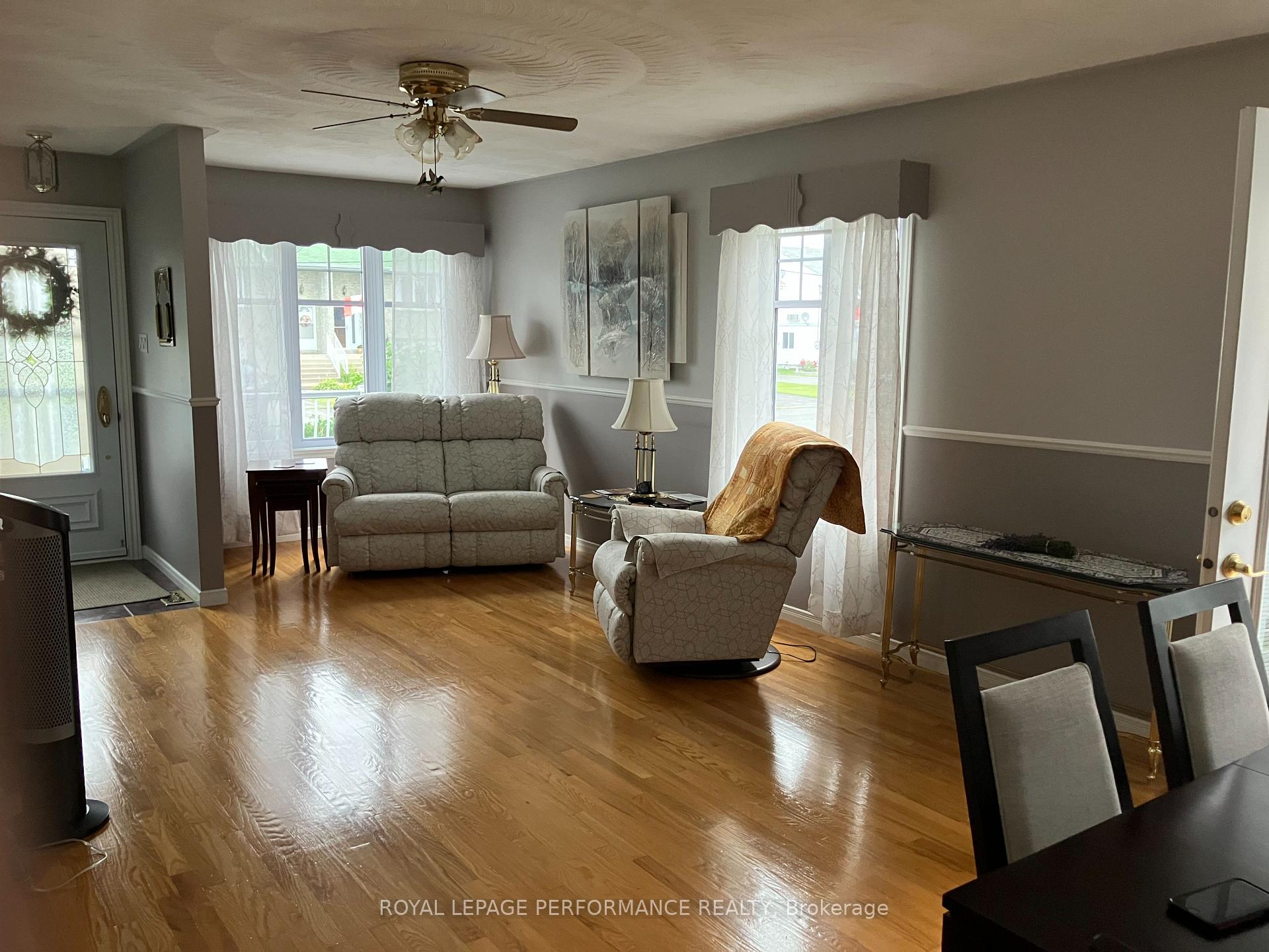 Photo 4 of 58 Tonia Street, North Glengarry, Alexandria — HOMEH